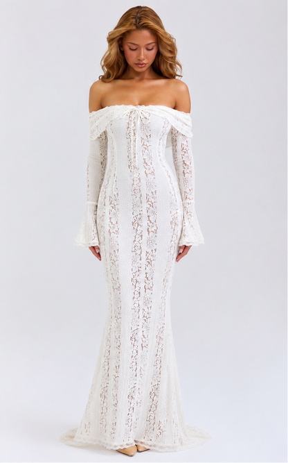 Abito Maxi di Pizzo Etereo